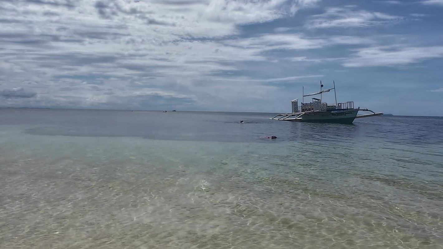 Relaxing Anus in the Soft Salty Ocean Water Before Anal Sex on the Kitchen Table