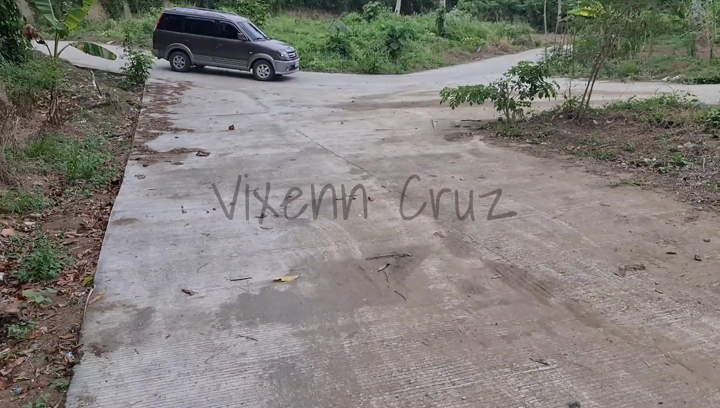 Risky Public Fingering until cum beside the Road Get Caught Pinay Viral Scandal Outdoor