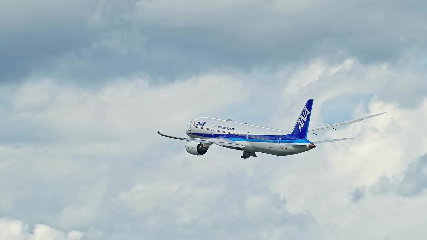 Unrealistically Big Dicked Old Man Brought Me to Costa Del Sol for Sucking His Huge Dick