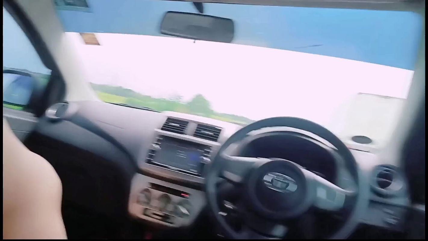 VIRAL CELEBRITY RISKY PUBLIC CAR SEX