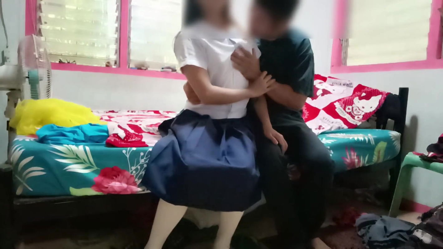 VIRGIN INDO STUDENT CONVINCE BY TEACHER TO GIVE UP HER VIRGINITY