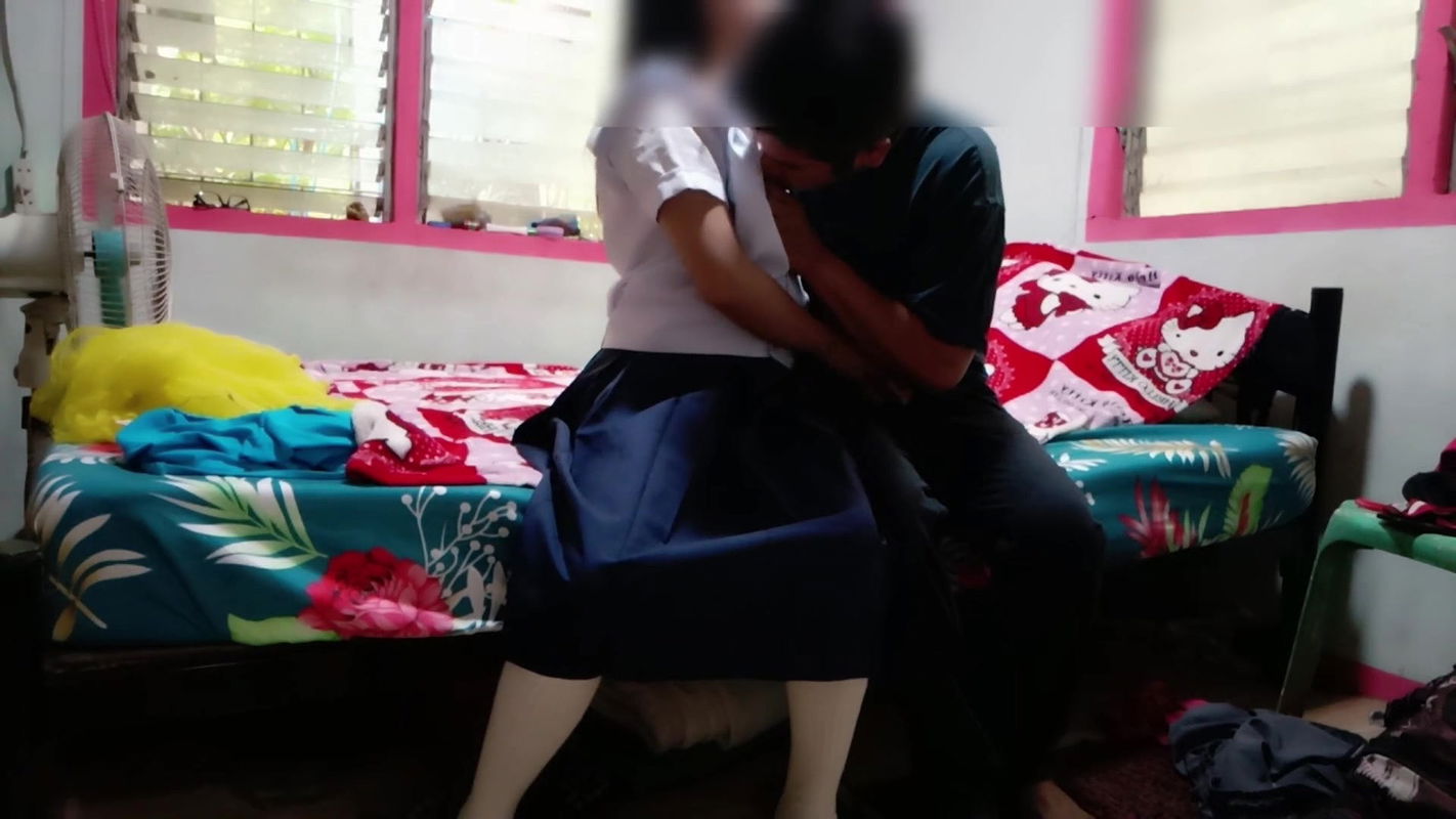 VIRGIN INDO STUDENT CONVINCE BY TEACHER TO GIVE UP HER VIRGINITY