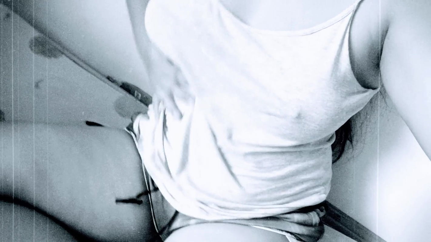 Watch me being playful and teasing 🤭