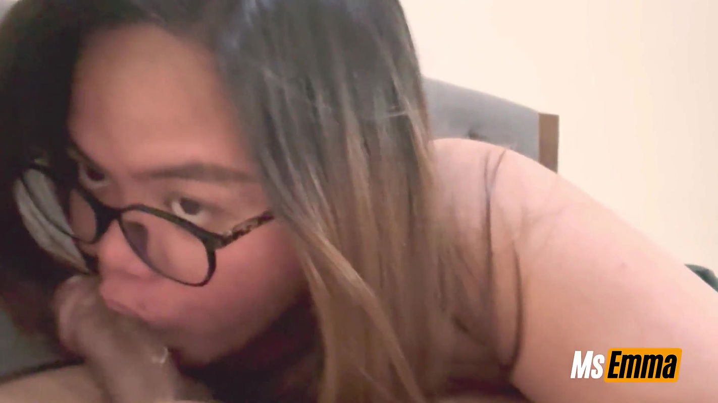 My Girlfriend’s Filipina Slutty Momy Sucks My Cock and Makes Me Cum in Her Mouth