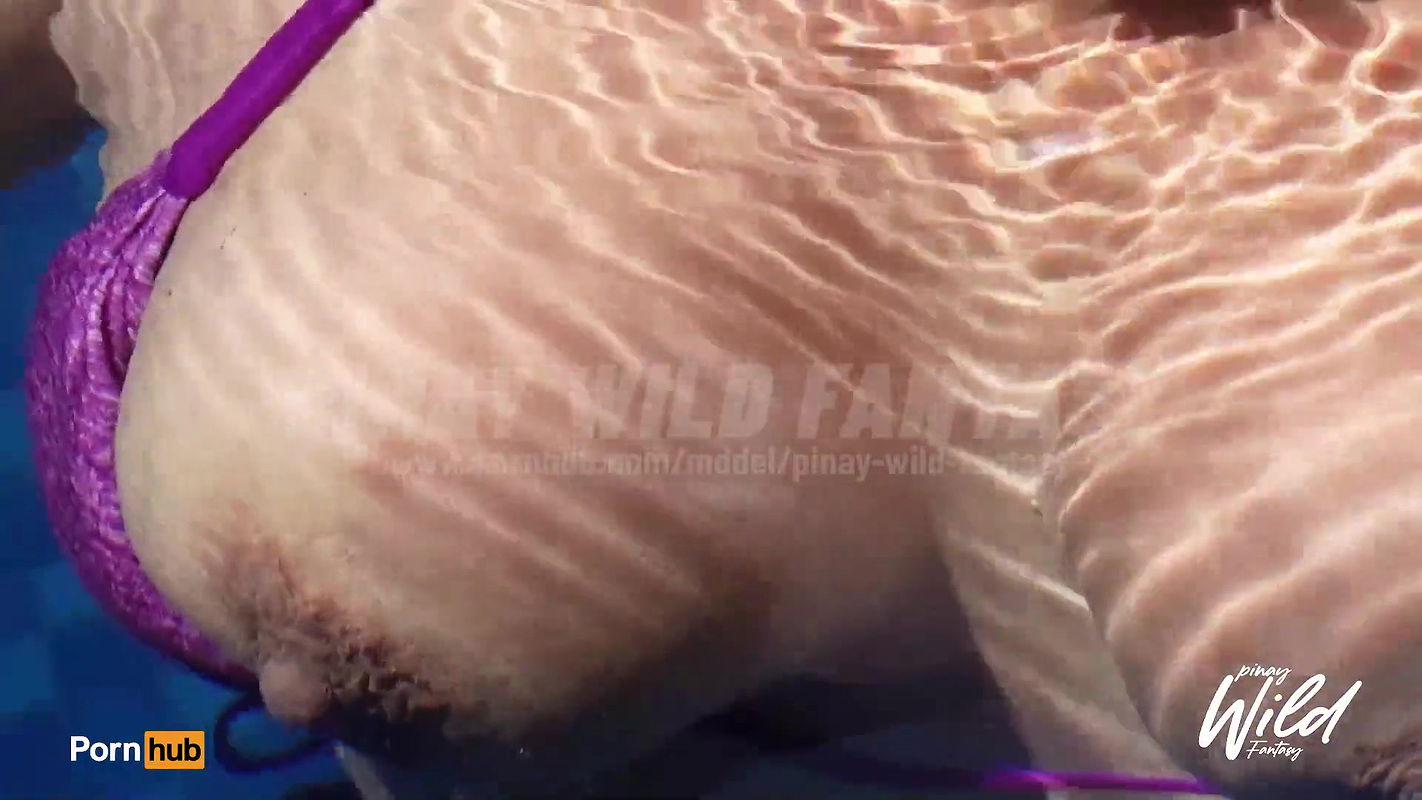 Boso Kay Busty Pinay Wife Pinakita Ang Kanyang Malaking Suso Habang Nasa Pool