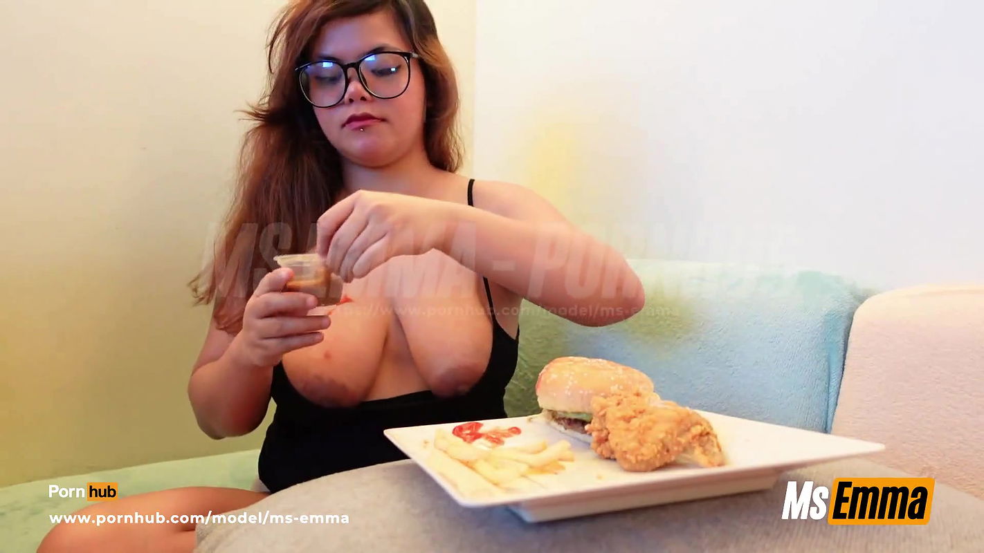 Big Boobs Horny Chubby Eats Burger, Chicken and Fries Naked, Eat with Me!
