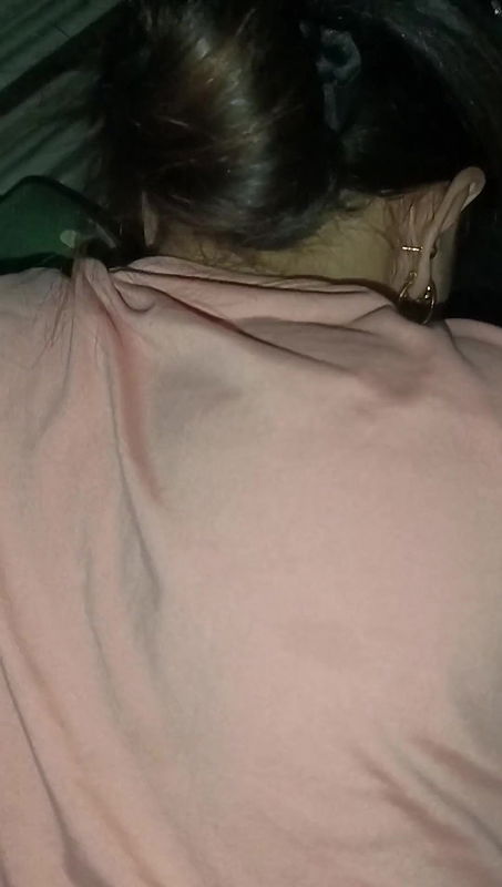 Quicky muna kahit may tao sa labas