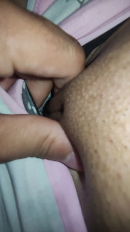 Sexy Filipina got horny fingered by neighbour dripping wet pussy