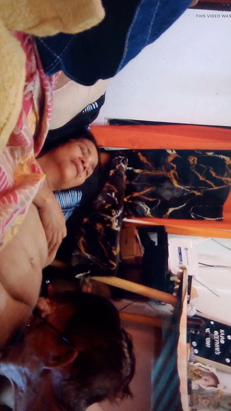 She’s on the way to squirt what a pussy