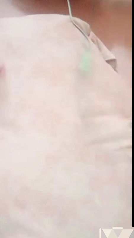 THIS TEEN BOY COLMEK IS VERY SAD