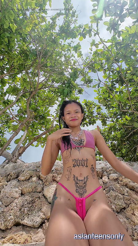 Beauty Speech and Introducing Huge Dildo After Having Fun Outside