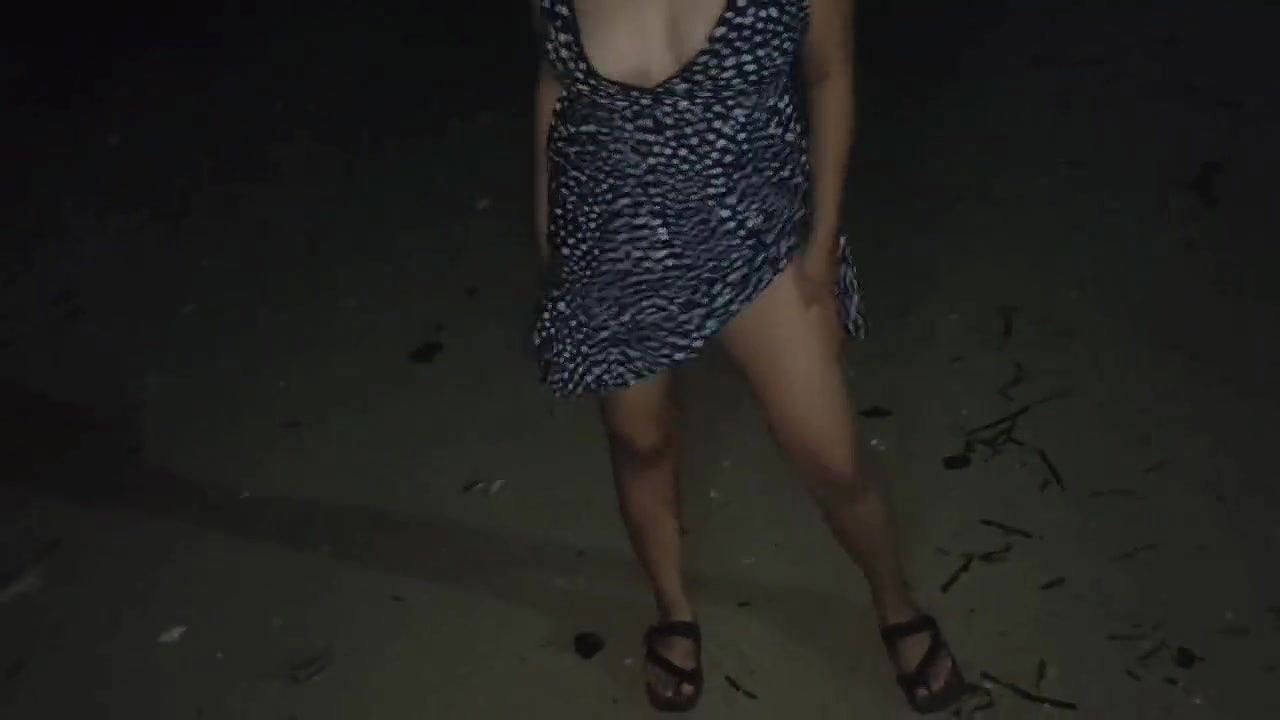 Risky Filipina Night fuck by the seashore