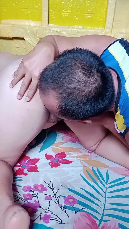 Licking pinay pussy loud moaning