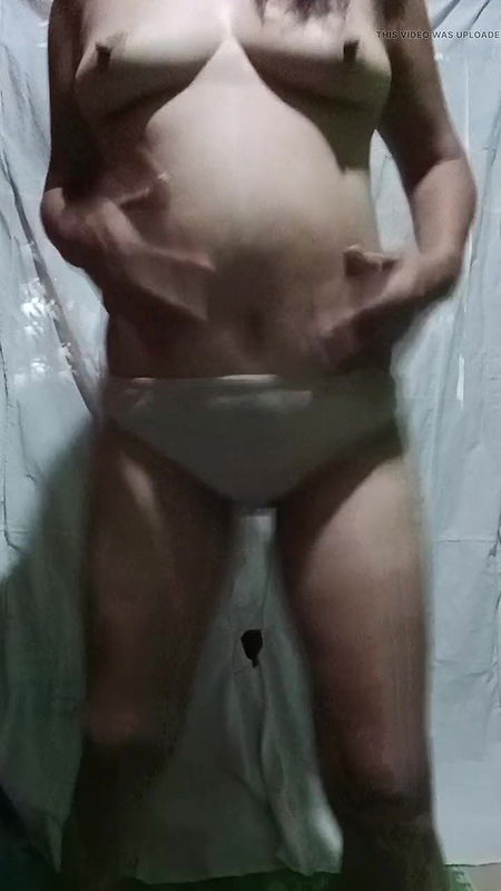 It’s so hot here! This is how I take off my clothes. Do you like it