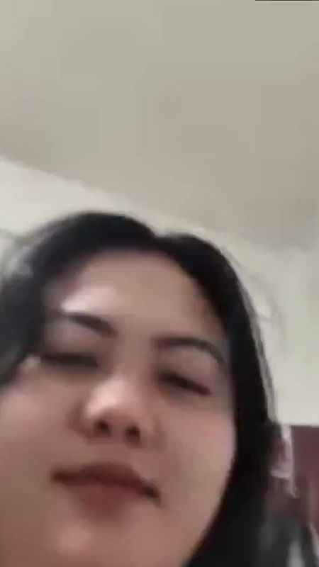 High School Chick Addicted to Pussy Maen