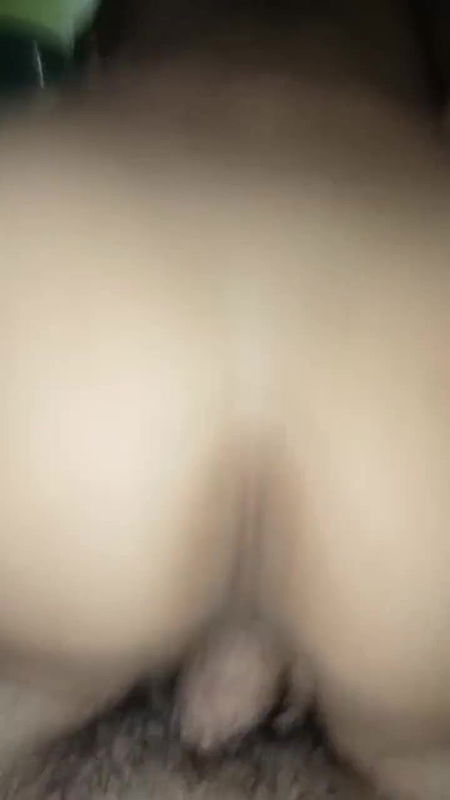 Sexy college girlfriend is good in reverse cowgirl position