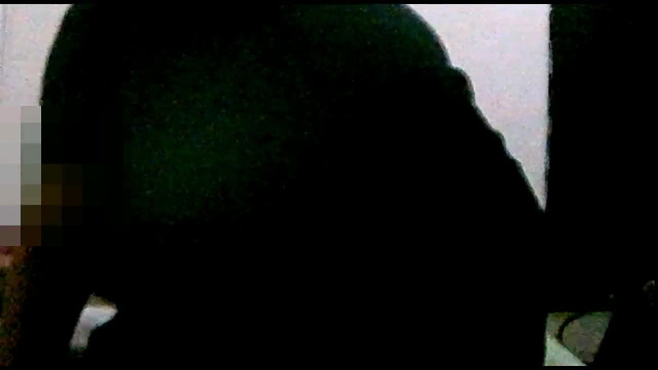 She offers a handjob