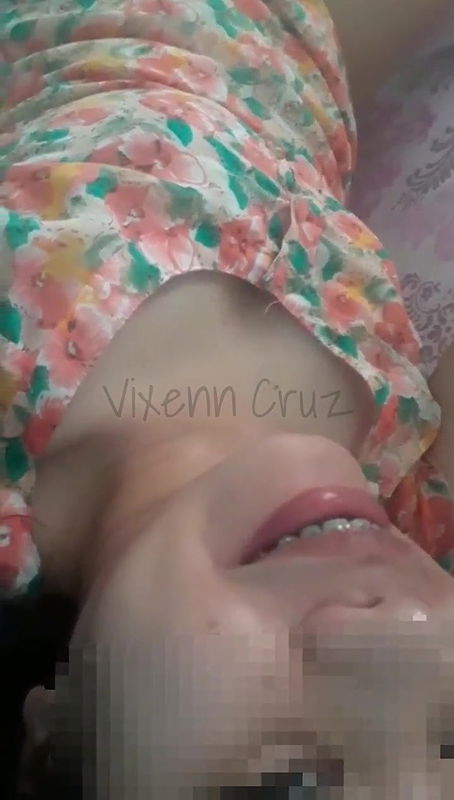 Naughty Pinay Babe Masturbates until she cums – Massive Squirt