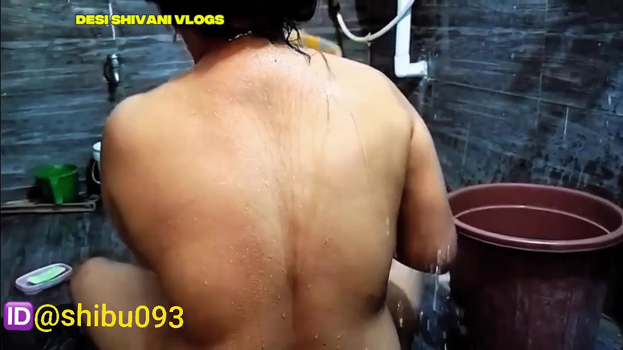 Youtuber Desi Shivani vlogs