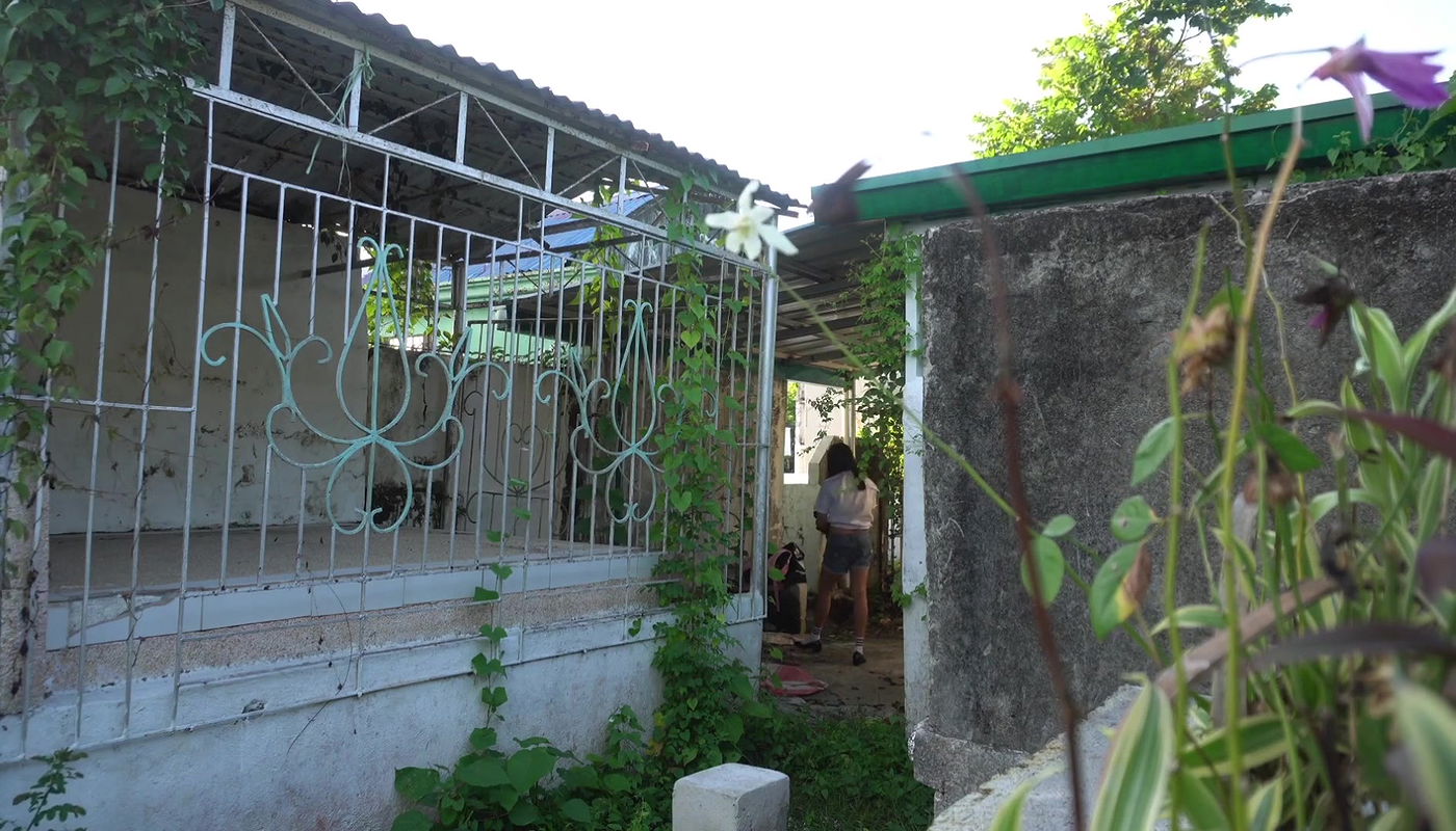 Pinay Student and Pinoy Teacher Viral Risky Sex in Cemetery