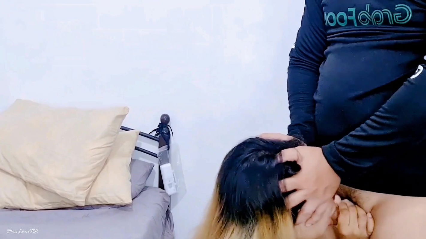 Stranger Sex 18 Year Old Desi Pinay Seduces Pizza Delivery Man, Huge Cumshot