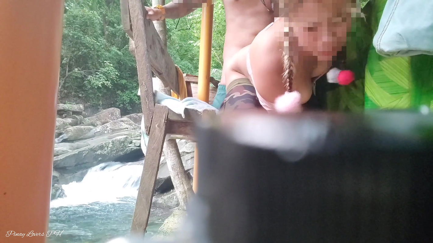 Pinay Horny Couple Risky Sex in the Cottage of Waterfalls