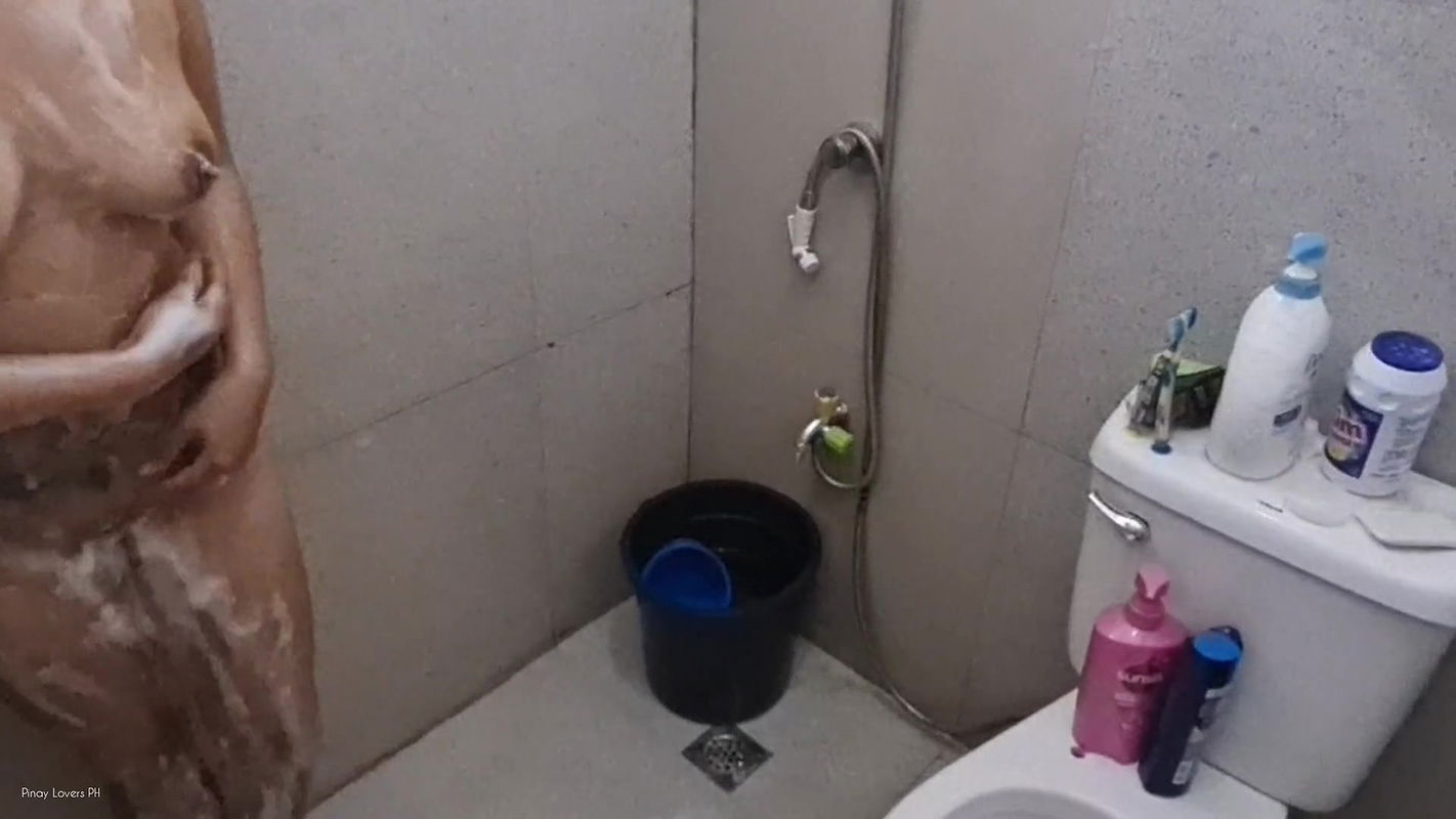 Caught My Stepsister Naked in the Bathroom, Fucked Her Hard Till Cum in Her Pussy