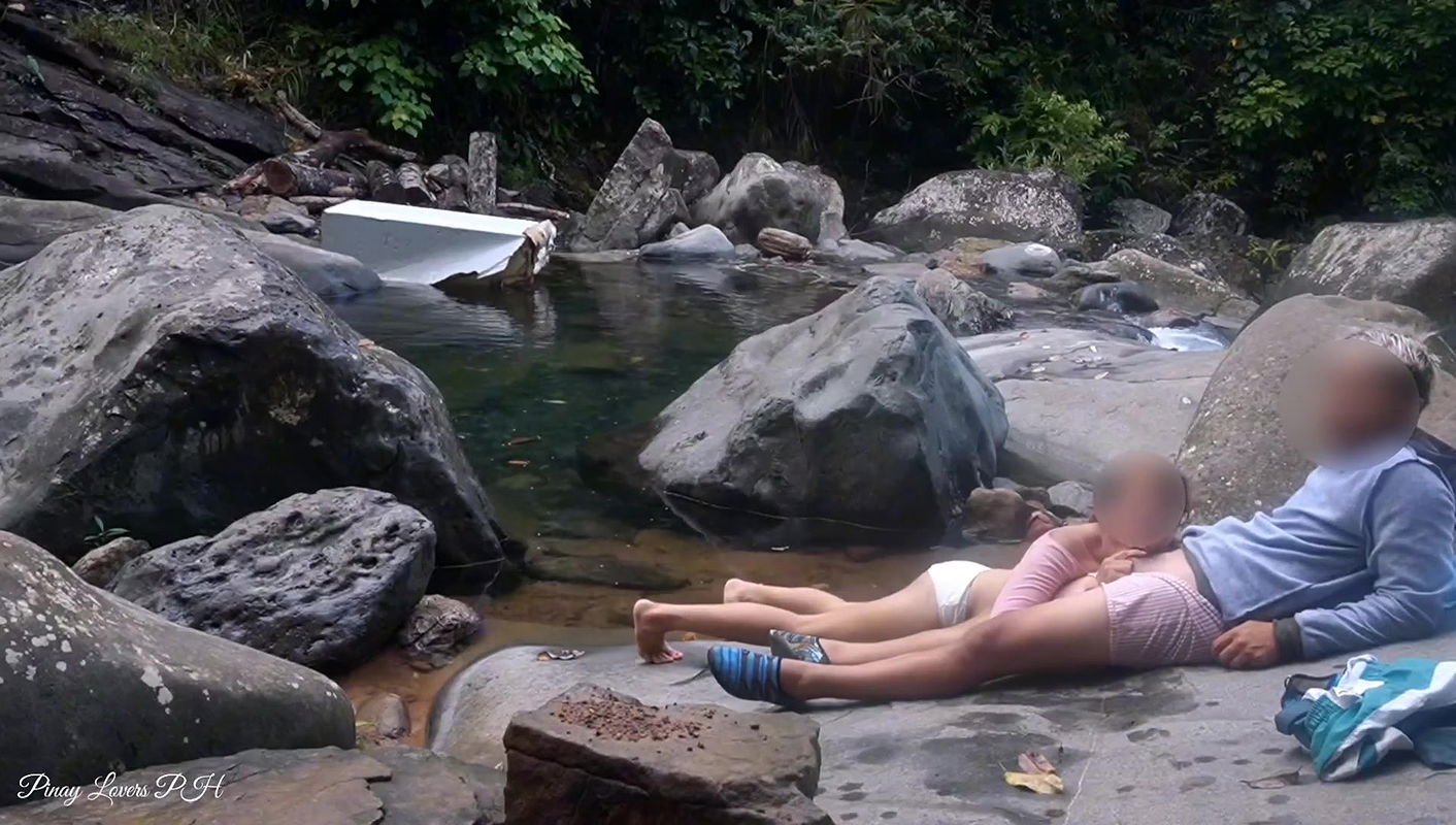 Risky Sex on Falls Random Stranger Hard Fucks My Pussy