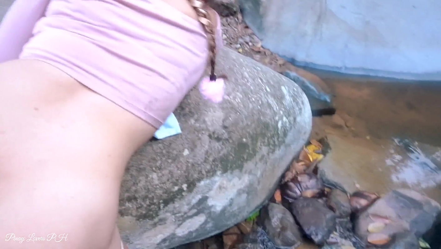 Risky Sex on Falls Random Stranger Hard Fucks My Pussy