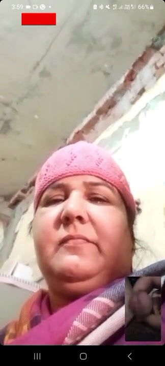 Horny Tanker Aunty Showing Fingering