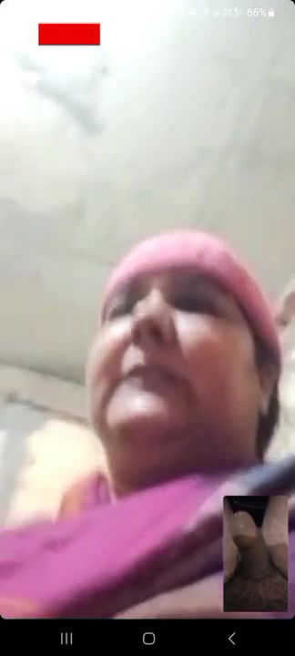 Horny Tanker Aunty Showing Fingering