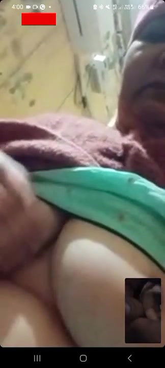Horny Tanker Aunty Showing Fingering