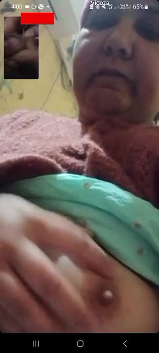 Horny Tanker Aunty Showing Fingering