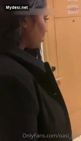 Oisi Das as an escort fucking around in hotel rooms