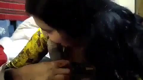 bhabhi trying dick sucking latest video