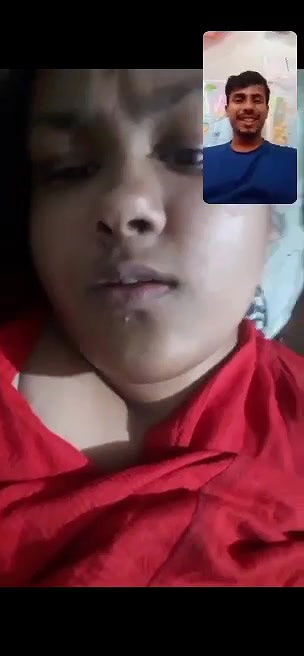 big boobs showing GF on video call pleases lover