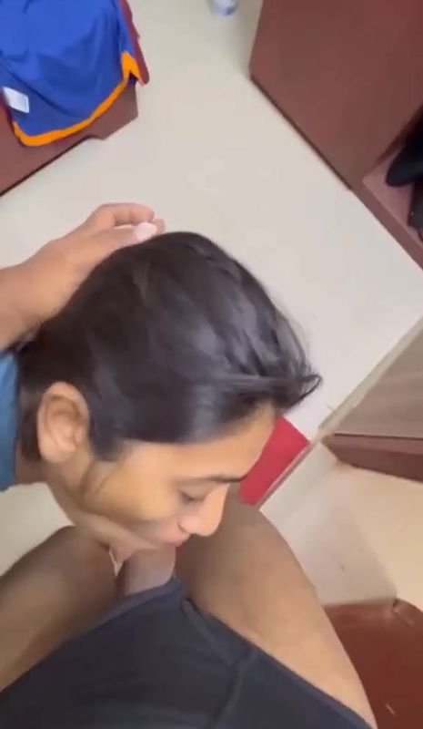 cute girl showing ass and viral Indian blowjob