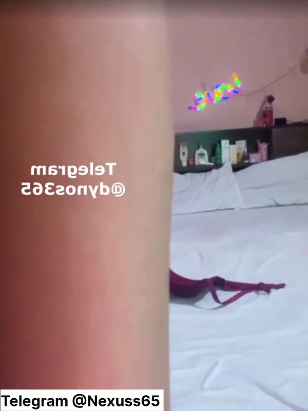 wildbitchfucks-STRIPCHAT Ticket show