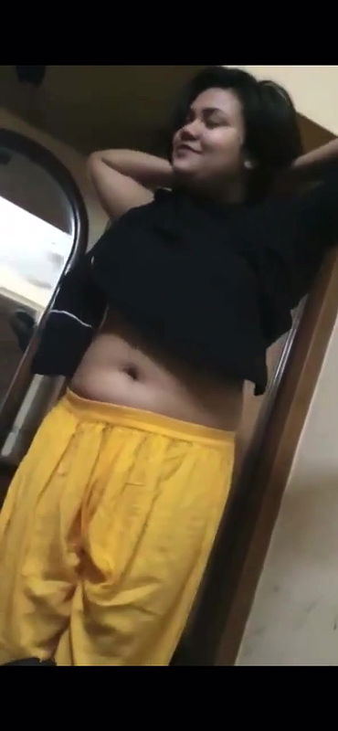 first time topless girlfriend shy boobs show MMS