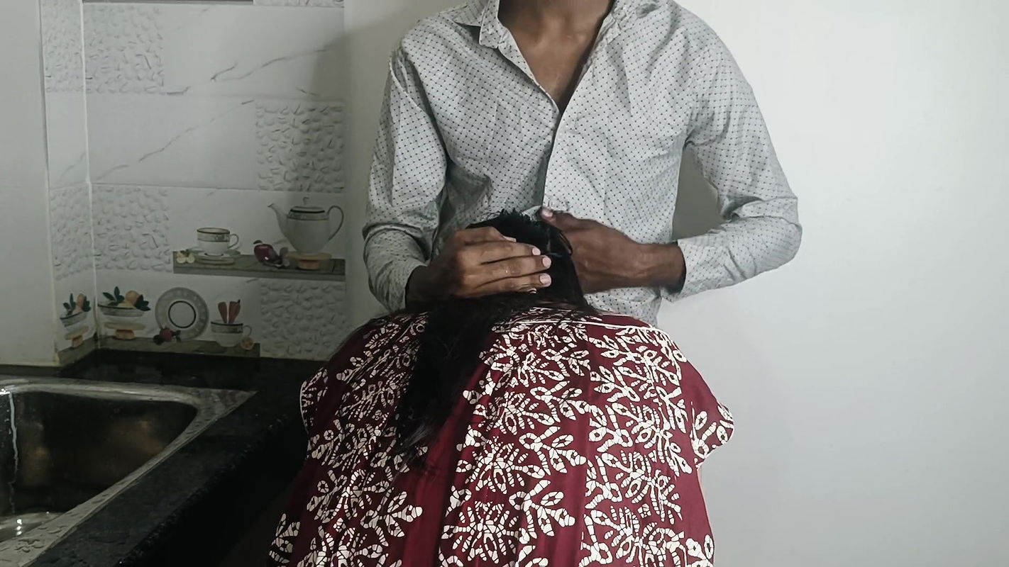 Big ass stepmom fucked stepson in kitchen