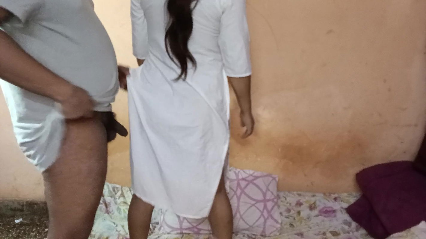 Desi hot and sexy wife chit her husband sex videos desi hot xxx videos