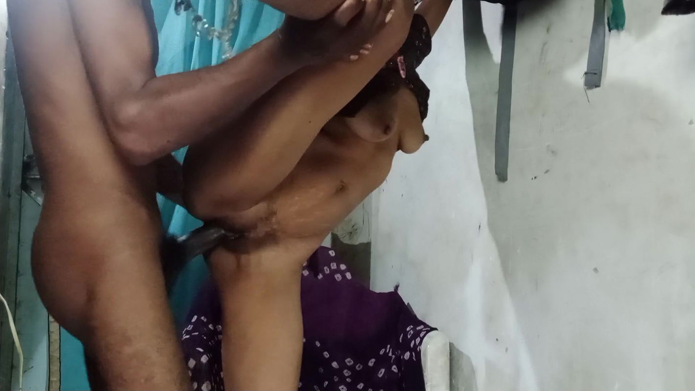 Desi Indian Bhabhi’s husband fucked the beautiful sexy girlfriend