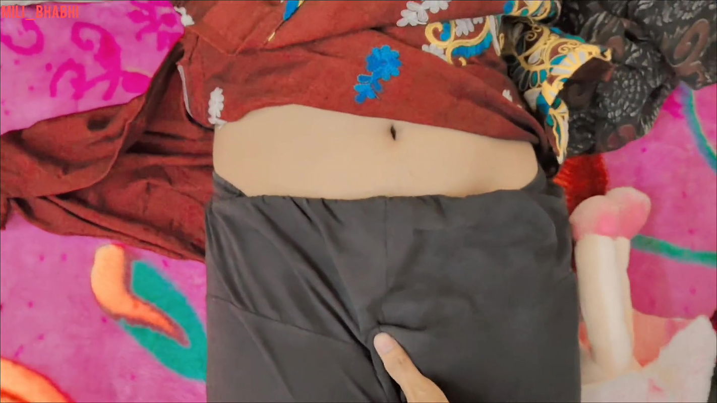 Desi Indian GF BF OYO MMS hindi sex, real indian local desi Village girl tight pussy hindi fuck