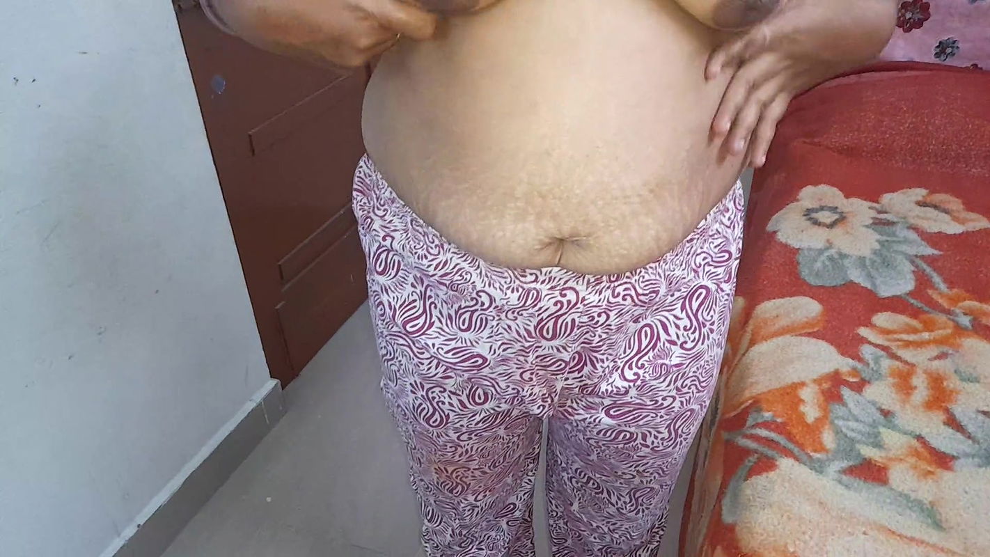 House owner wife funking for tenet and enjoy full sex with her