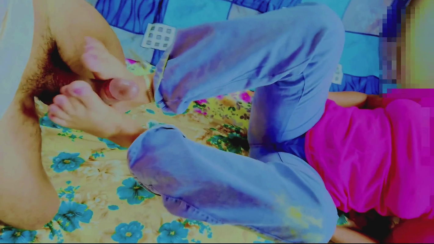 Local Village Girl Fucking Xxx Video, Desi beautiful village girl Footjob and Xxx Video