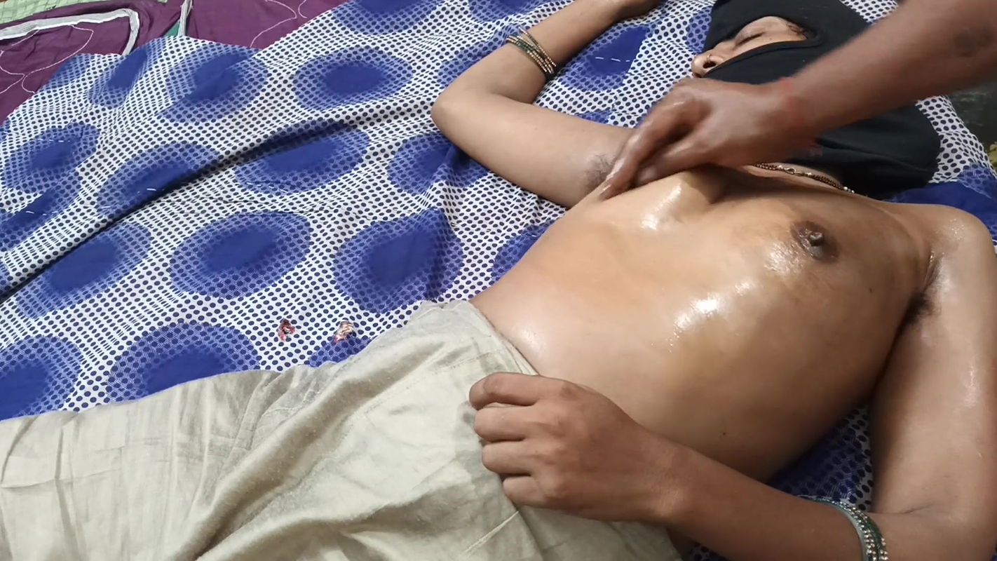 Massage Hot dusky screaming orgasm for stepmother on bed