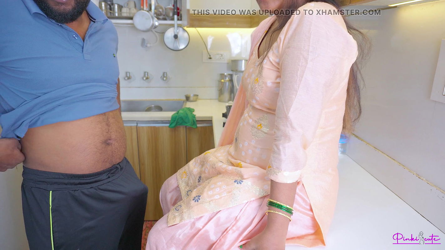 Mother-in-law gives offer for Fuck hard to Son-in-law in kitchen with Dirty hindi talk and he Cum in her sexy pussy