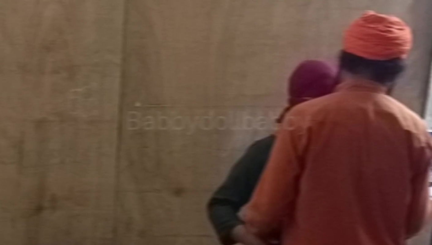 Sardarji left his old girlfriend at home when his wife was not at home