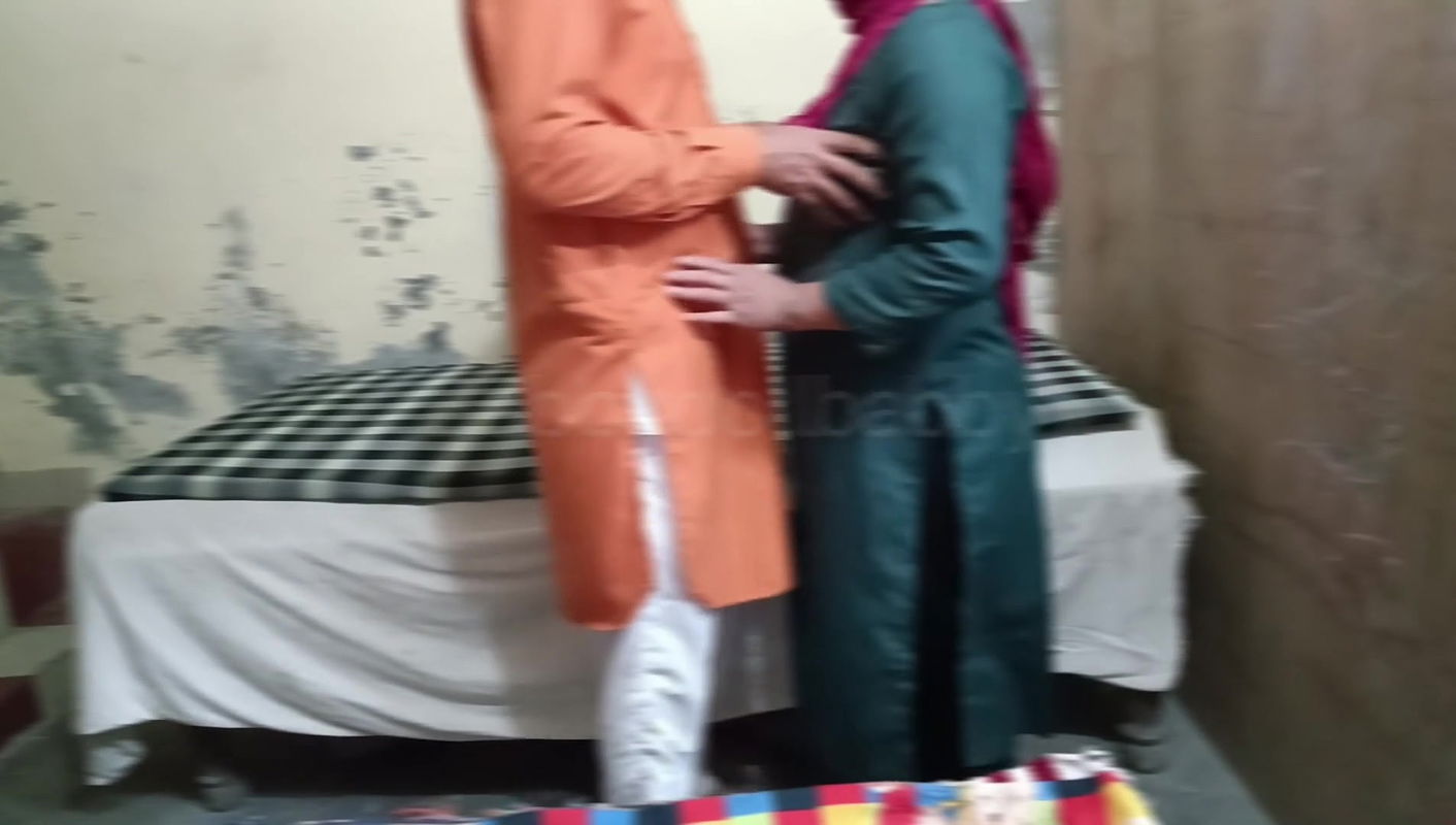 Sardarji left his old girlfriend at home when his wife was not at home