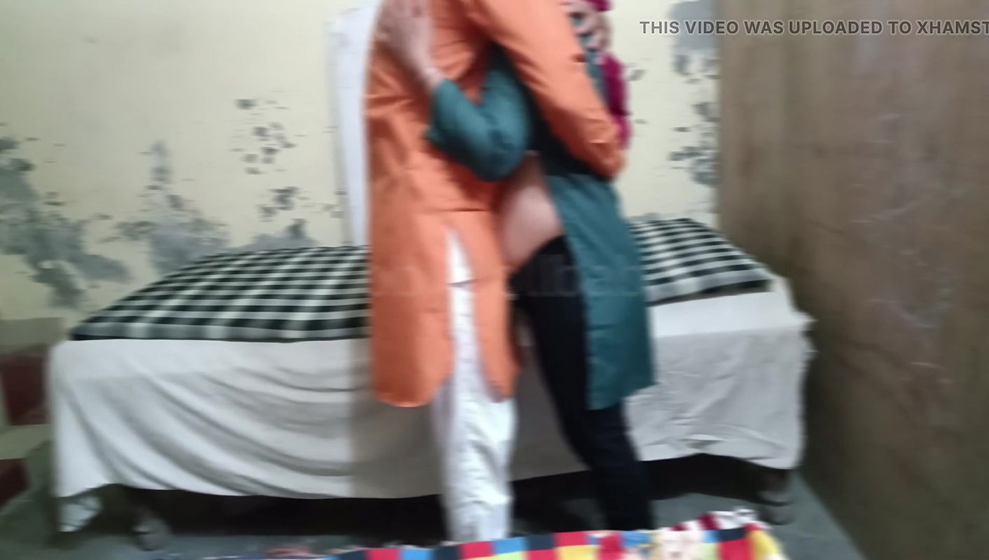 Sardarji left his old girlfriend at home when his wife was not at home